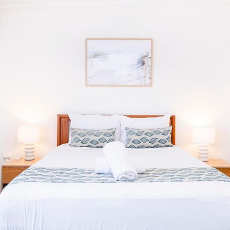 Palm View Holiday Apartments โบเวน ภายนอก รูปภาพ