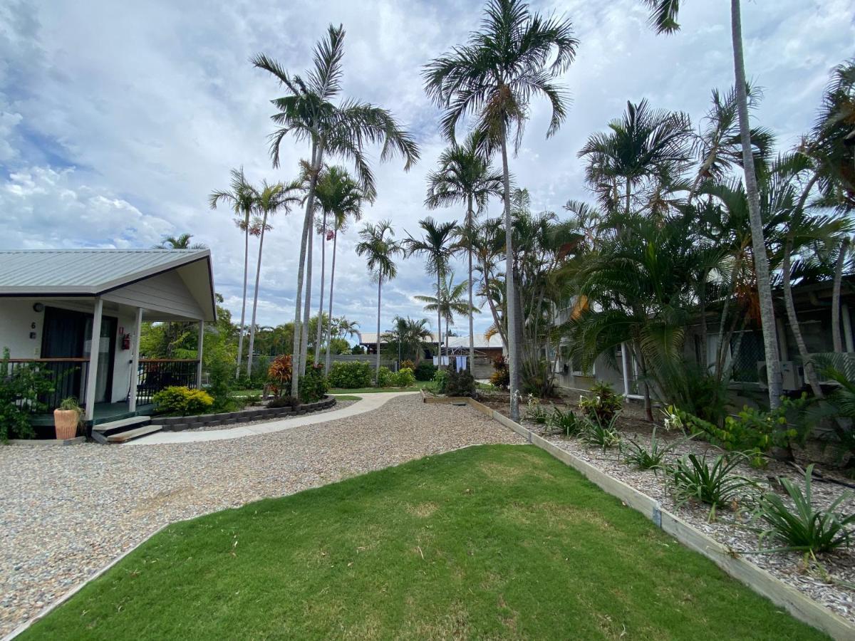 Palm View Holiday Apartments โบเวน ภายนอก รูปภาพ