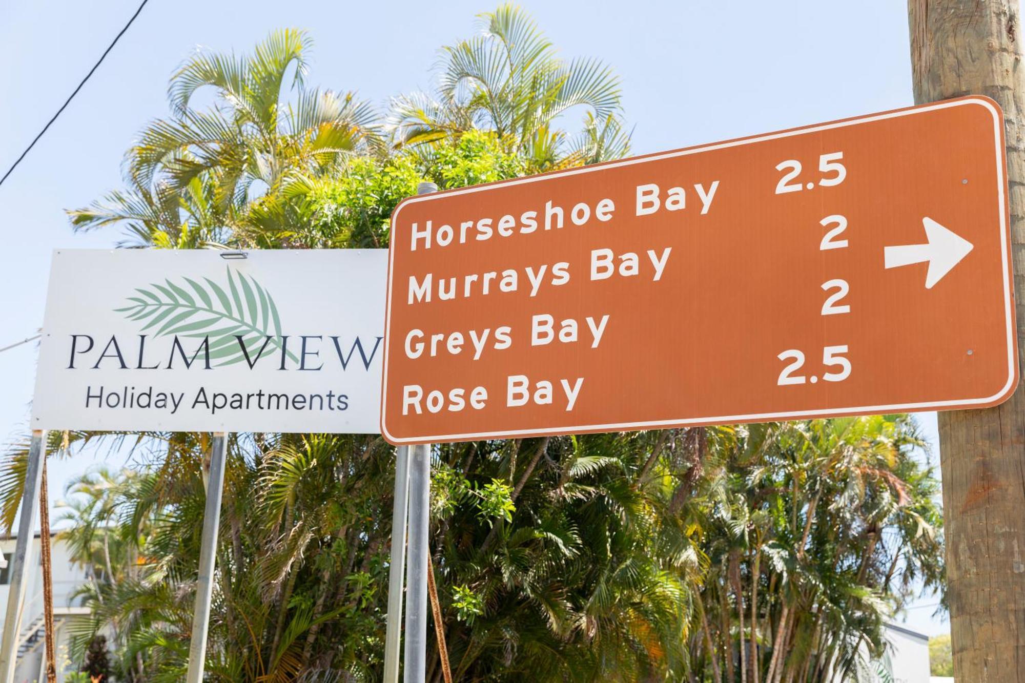 Palm View Holiday Apartments โบเวน ภายนอก รูปภาพ