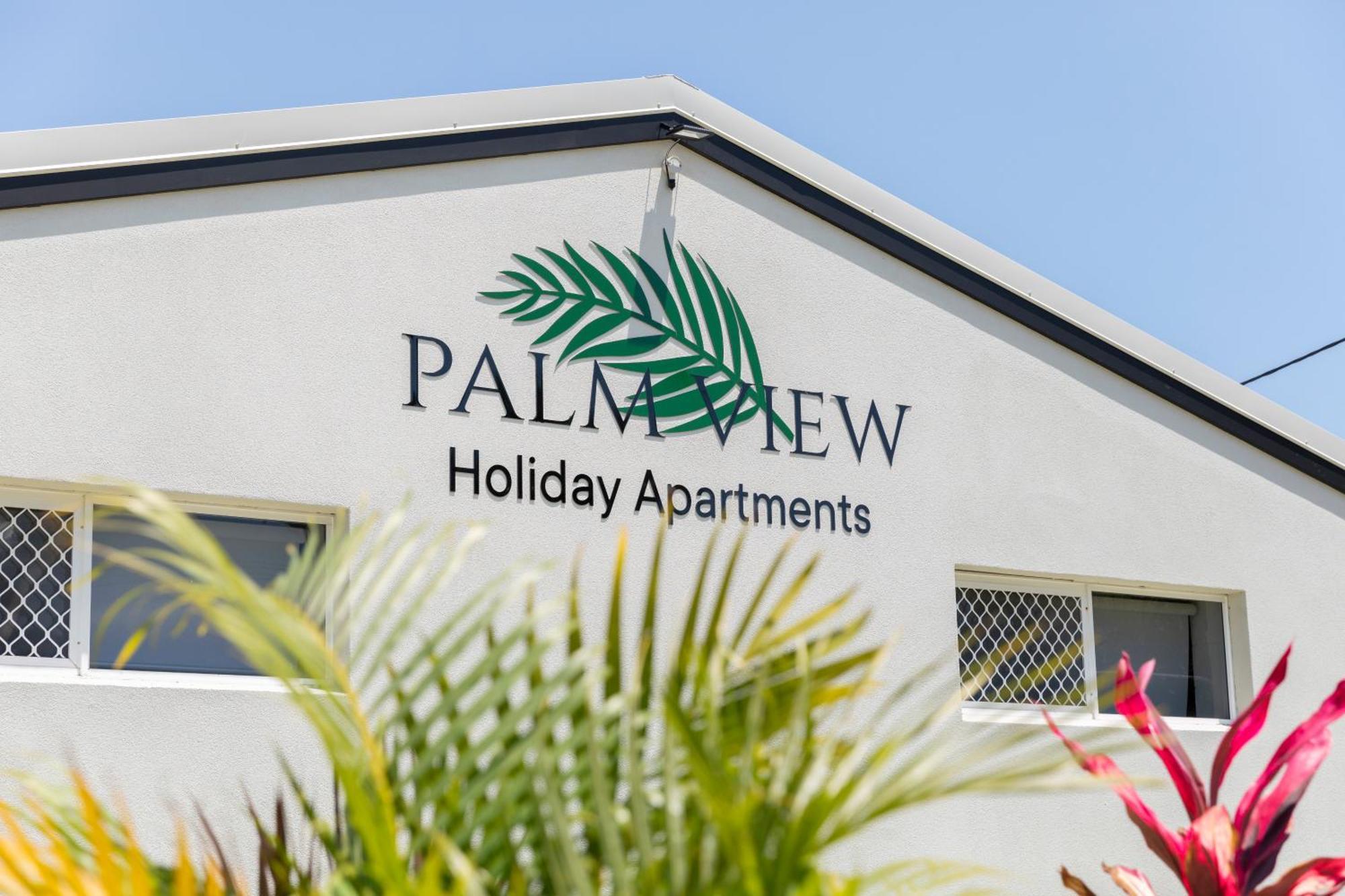 Palm View Holiday Apartments โบเวน ภายนอก รูปภาพ