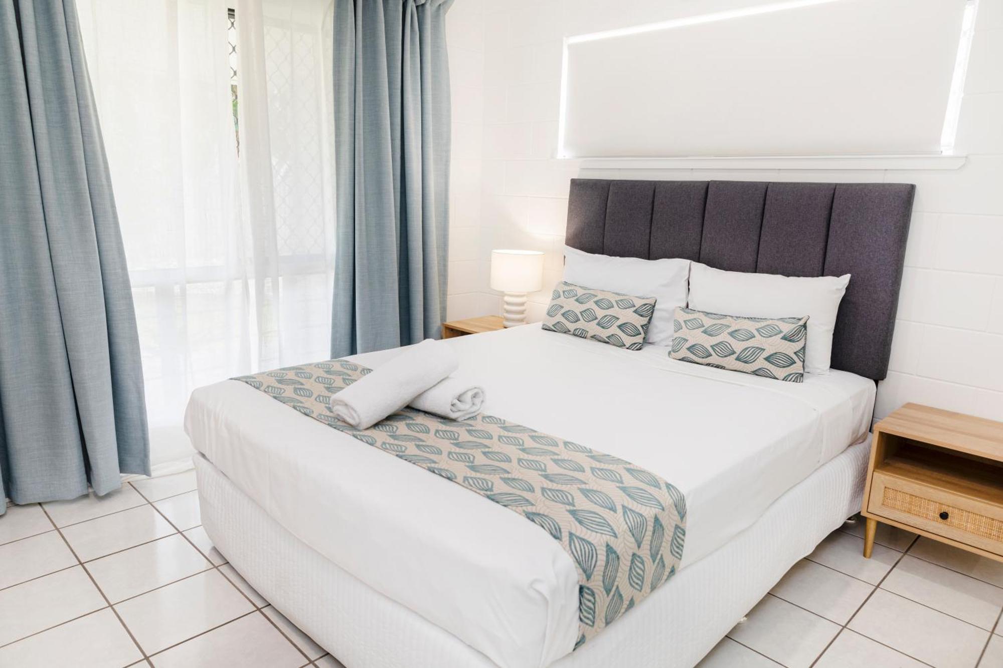 Palm View Holiday Apartments โบเวน ห้อง รูปภาพ