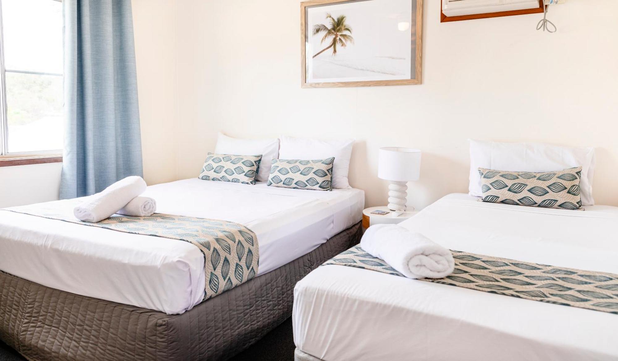 Palm View Holiday Apartments โบเวน ภายนอก รูปภาพ