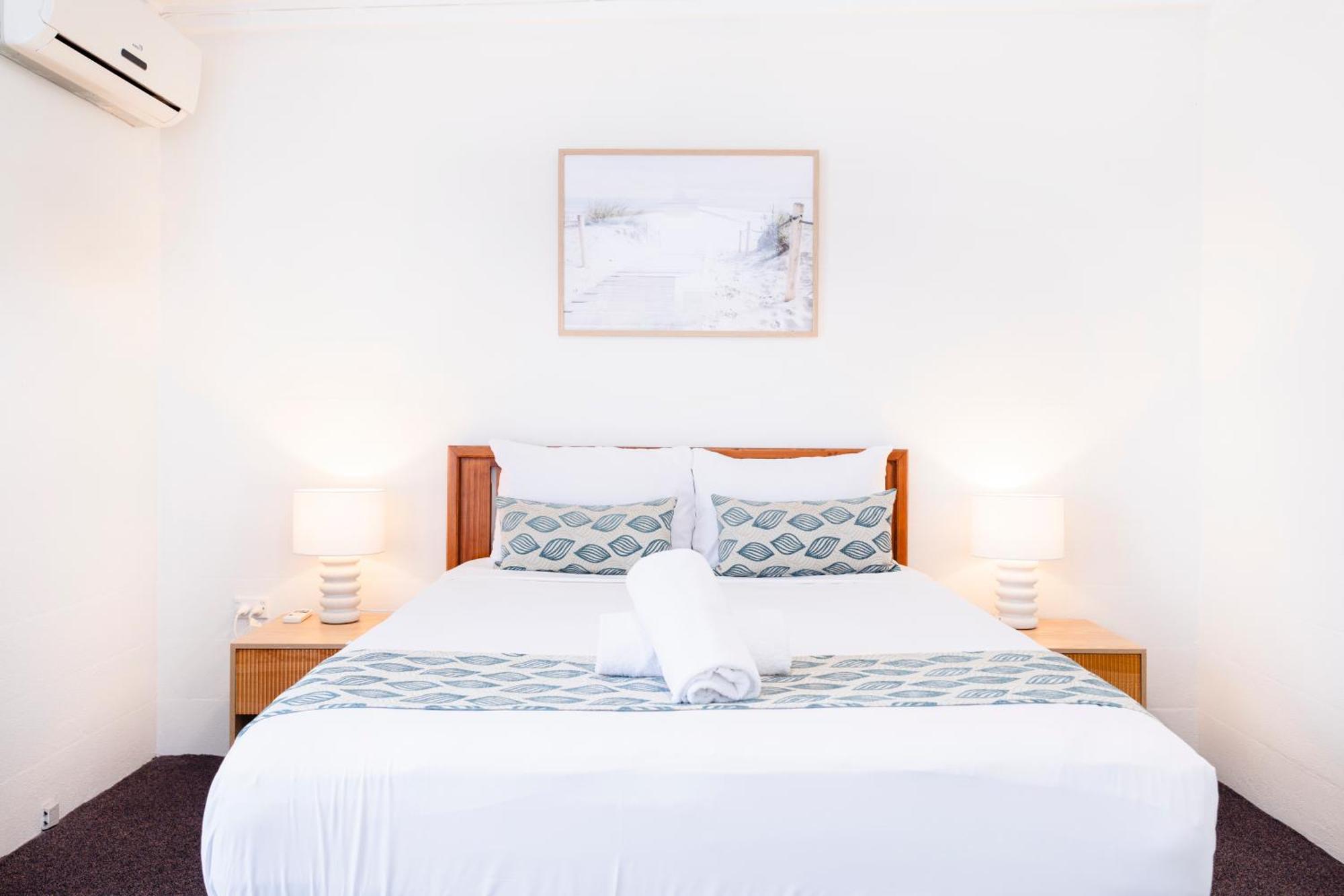 Palm View Holiday Apartments โบเวน ภายนอก รูปภาพ